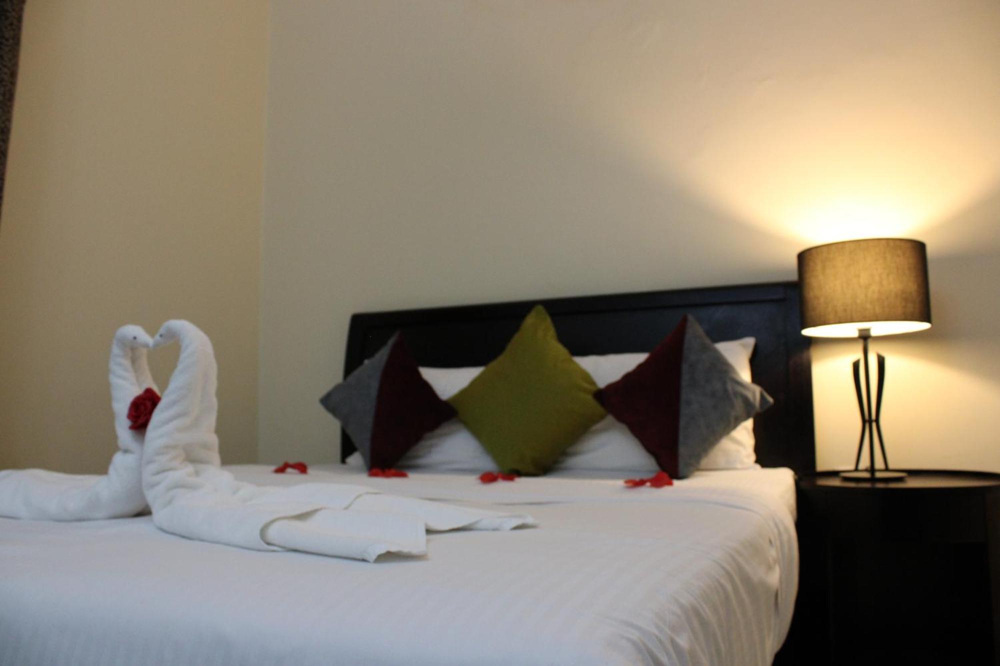 Al Smou Hotel Apartments - Maha Hospitality Group Adżman Zewnętrze zdjęcie