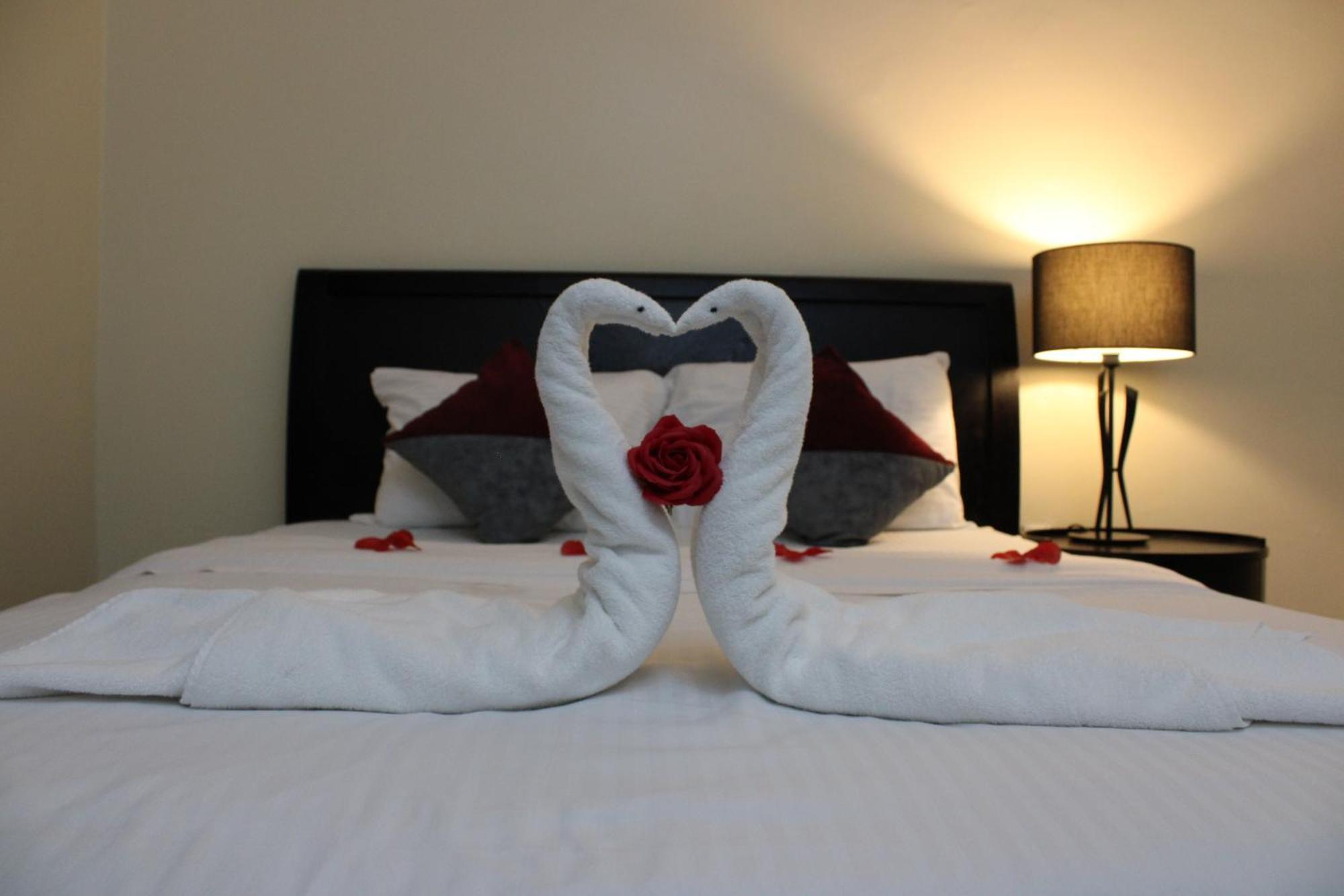 Al Smou Hotel Apartments - Maha Hospitality Group Adżman Zewnętrze zdjęcie